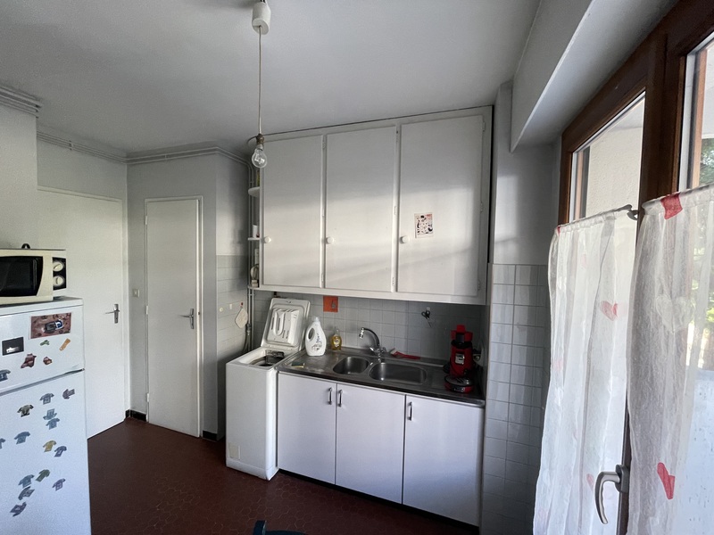 Cuisine rénovée, AD VALIDEM; amélioration énergétique des espaces.