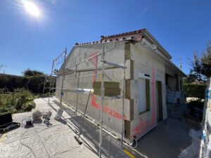 Construction rénovation énergétique maison en cours