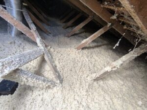 Isolation des combles pour la rénovation énergétique AD VALIDEM.